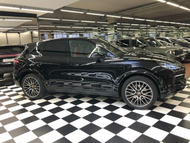 PORSCHE Cayenne 3.0 V6