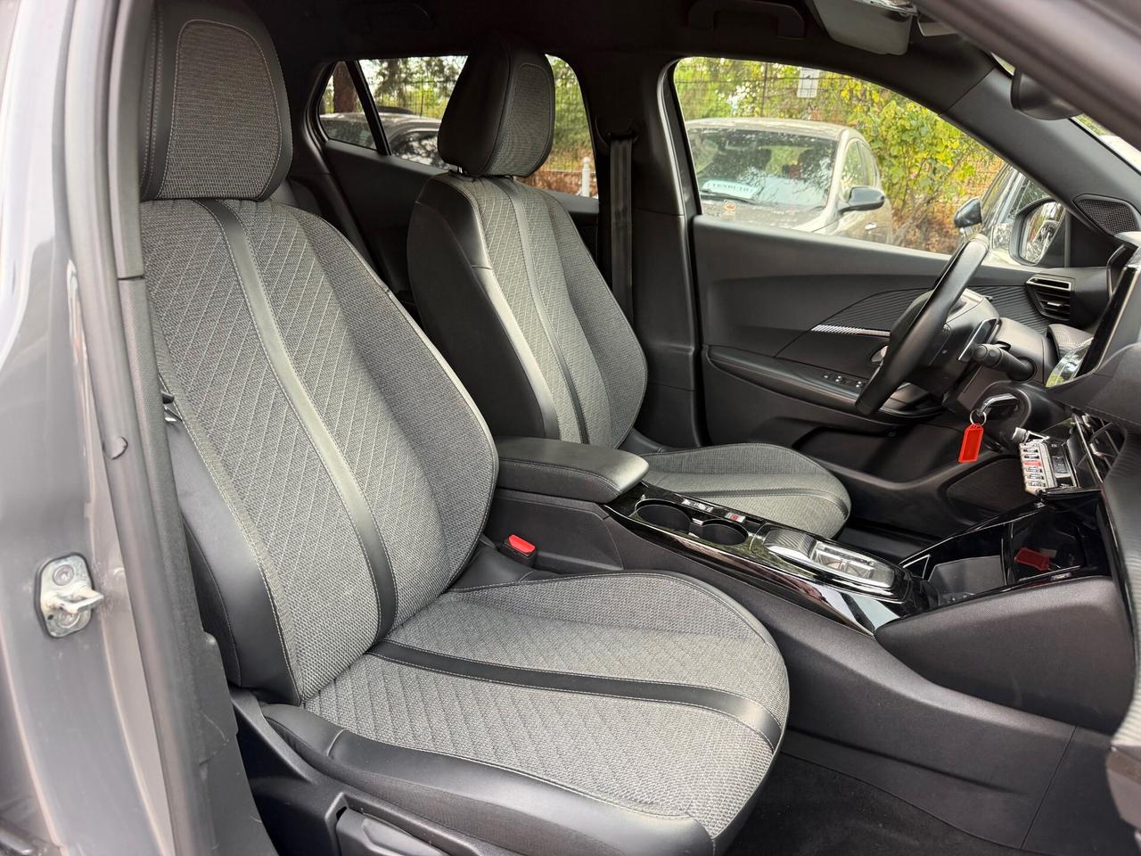 Peugeot 2008 BlueHDi 130 S&S EAT8 Allure 2023