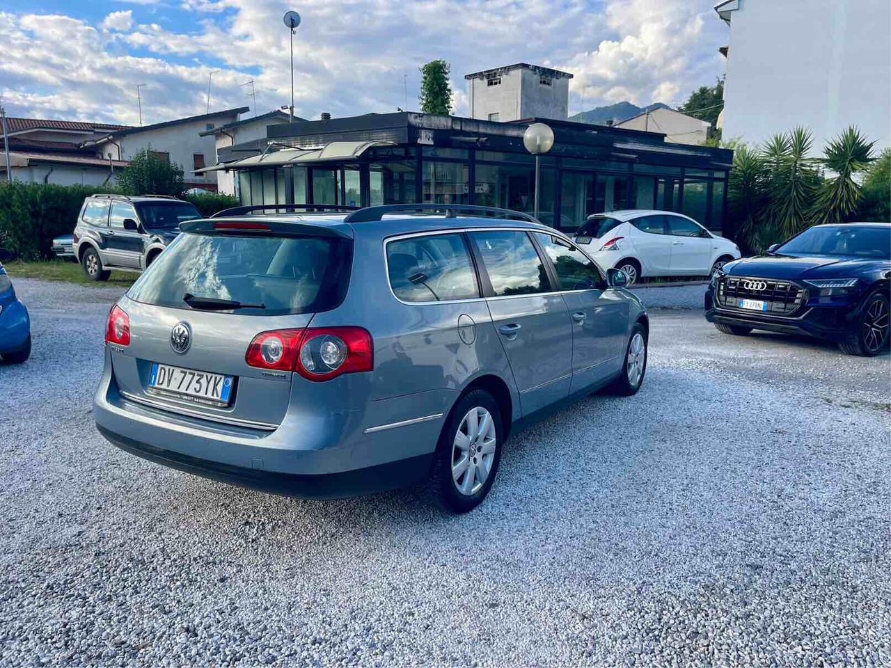 VOLKSWAGEN PASSAT - SOLO 99 000 KM - UNICO PROPRIETARIO