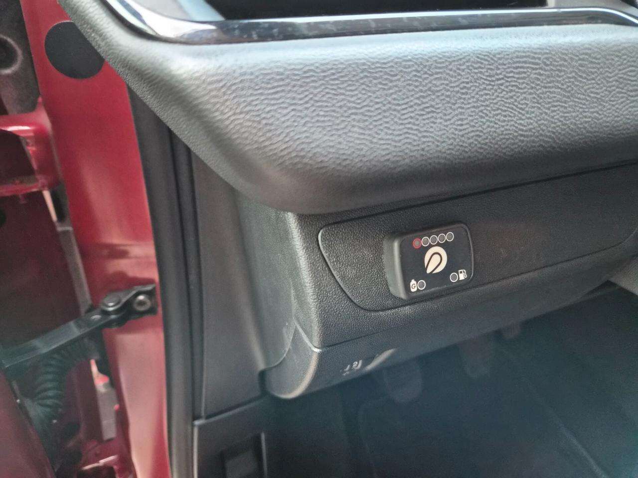 Peugeot 208 PureTech 82 5p. GPL Allure