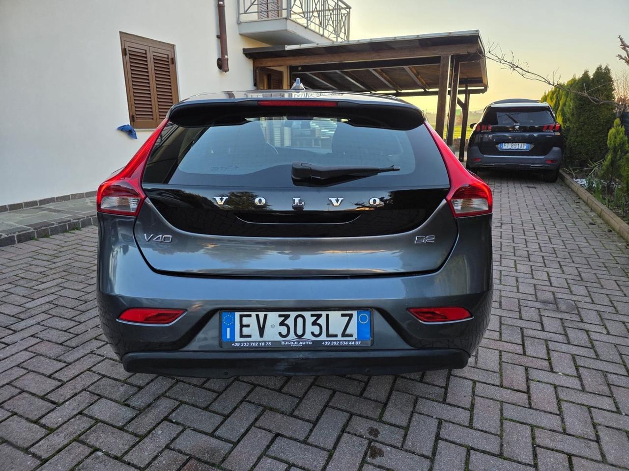 Volvo V40 D2 1.6 Summum