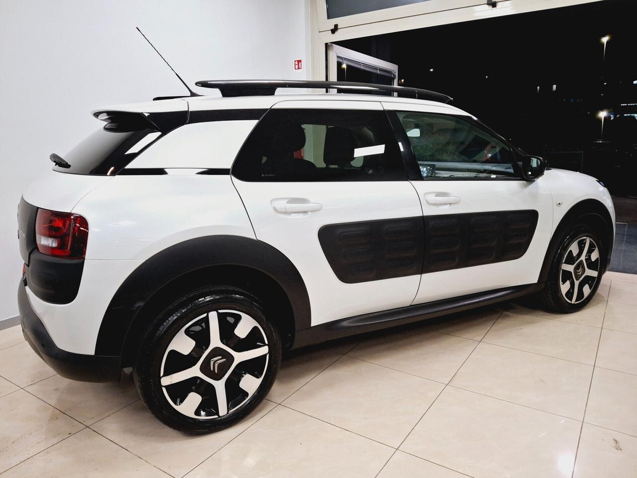 Citroen C4 Cactus BlueHDi 100 S&S ETG6 Shine