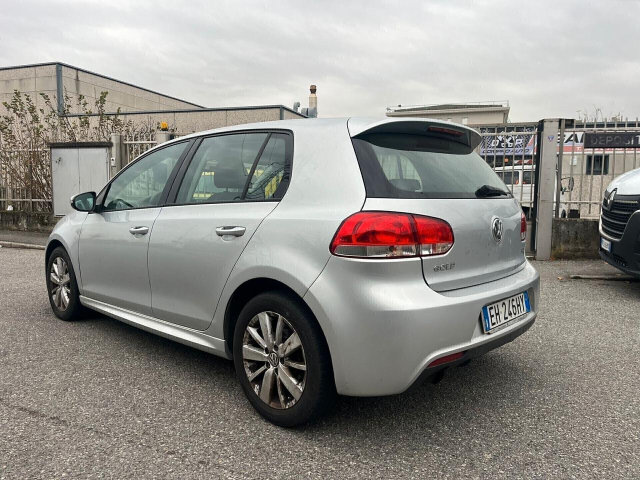 Volkswagen Golf 1.6 TDI DPF 5p. Highline