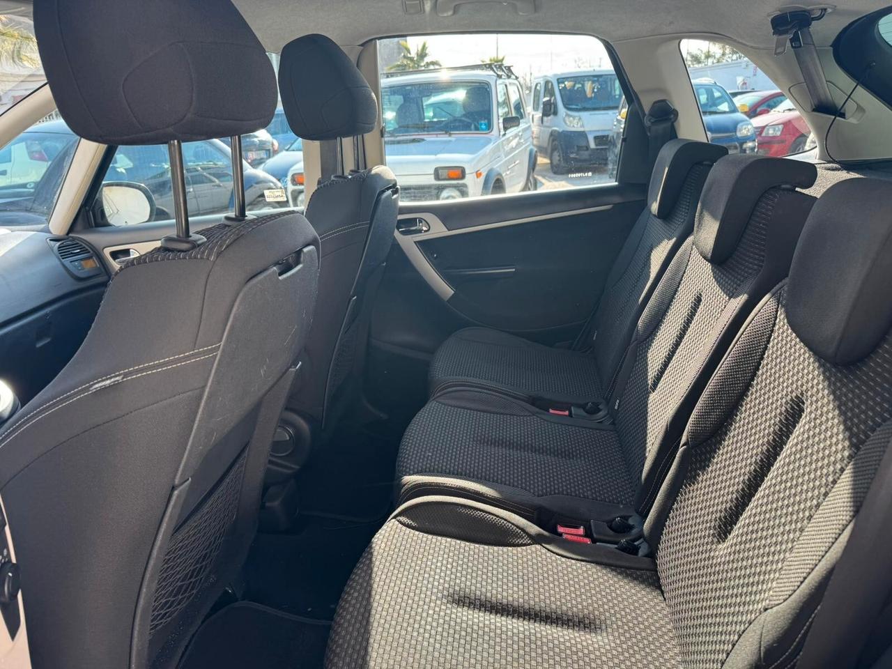 Citroen C4 Picasso 1.6 HDi Exclusive