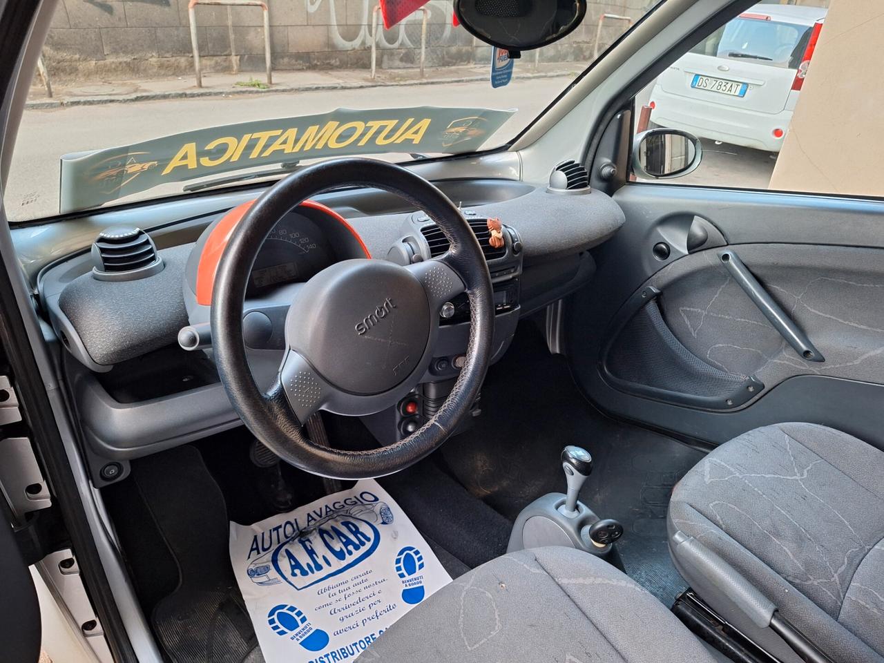 Smart 700 city-coupé pure (45 kW)