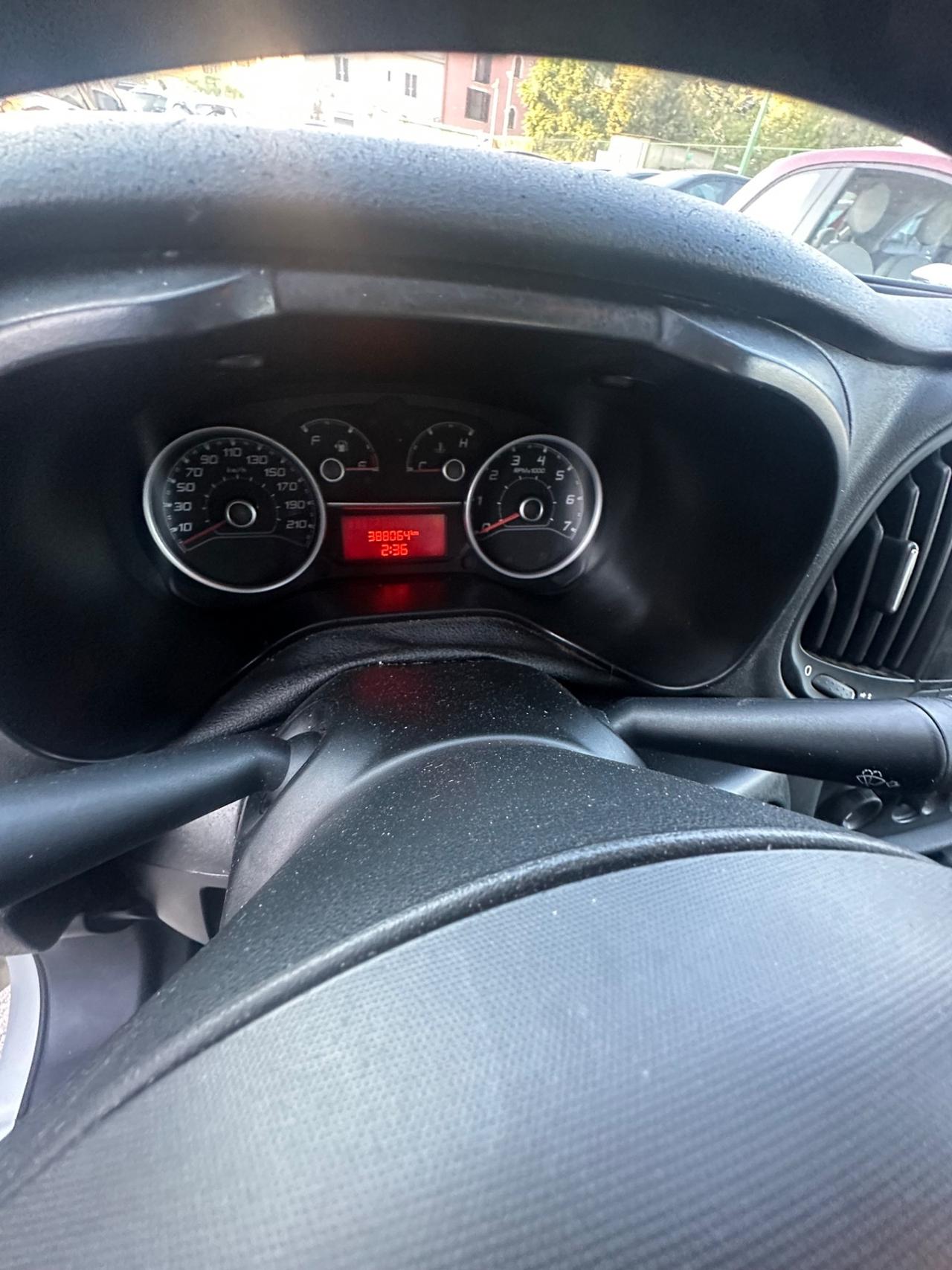 Fiat Doblo coibentato