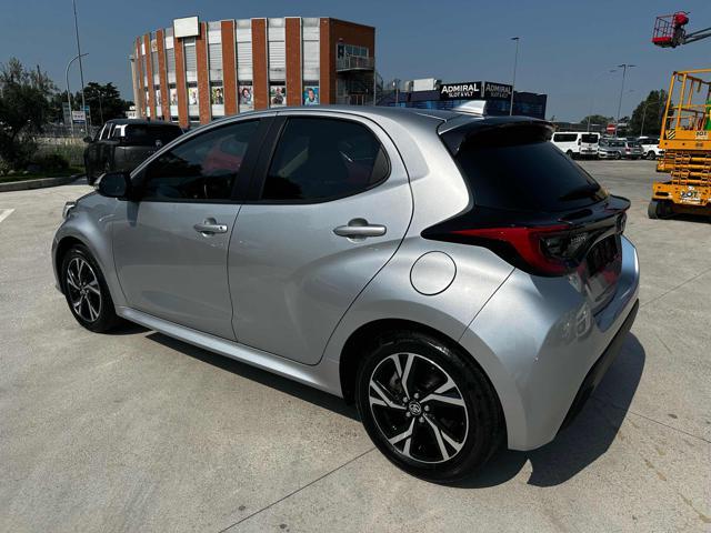 TOYOTA Yaris 1.5 Hybrid 5 porte Trend PARI AL NUOVO