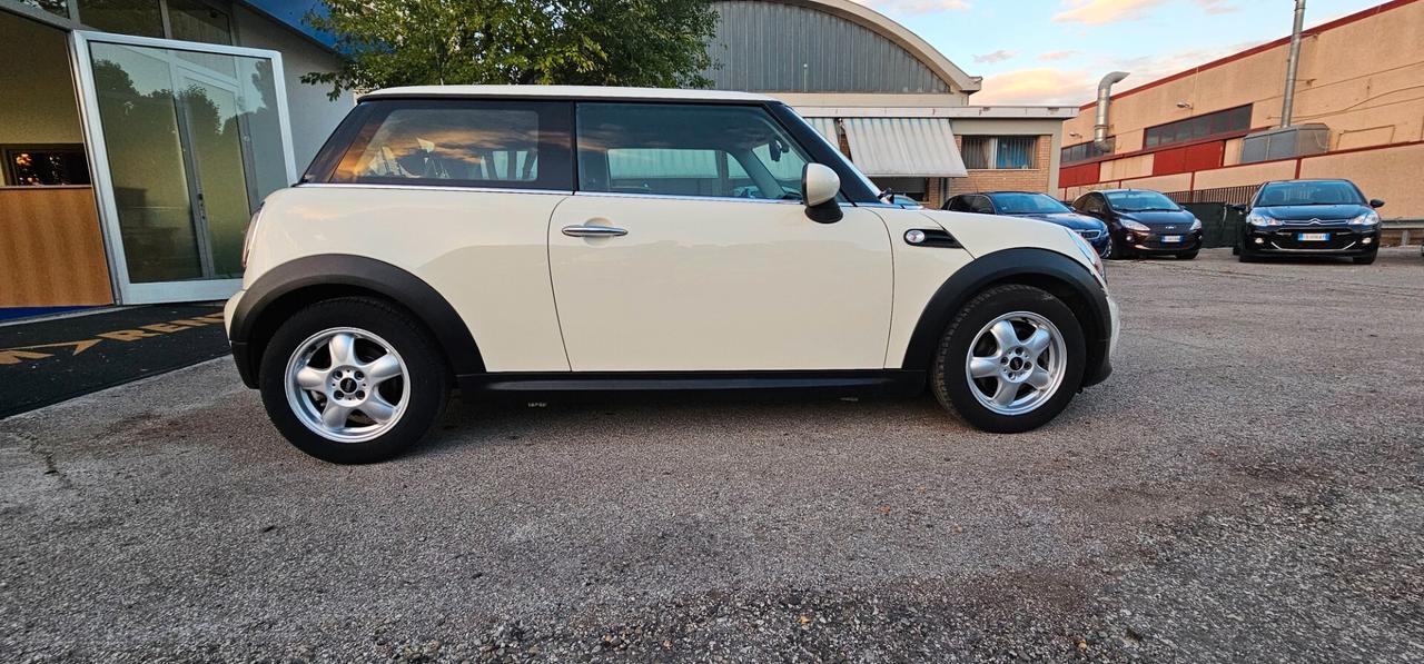 Mini 1.6 16V One D SOLO 103000 km
