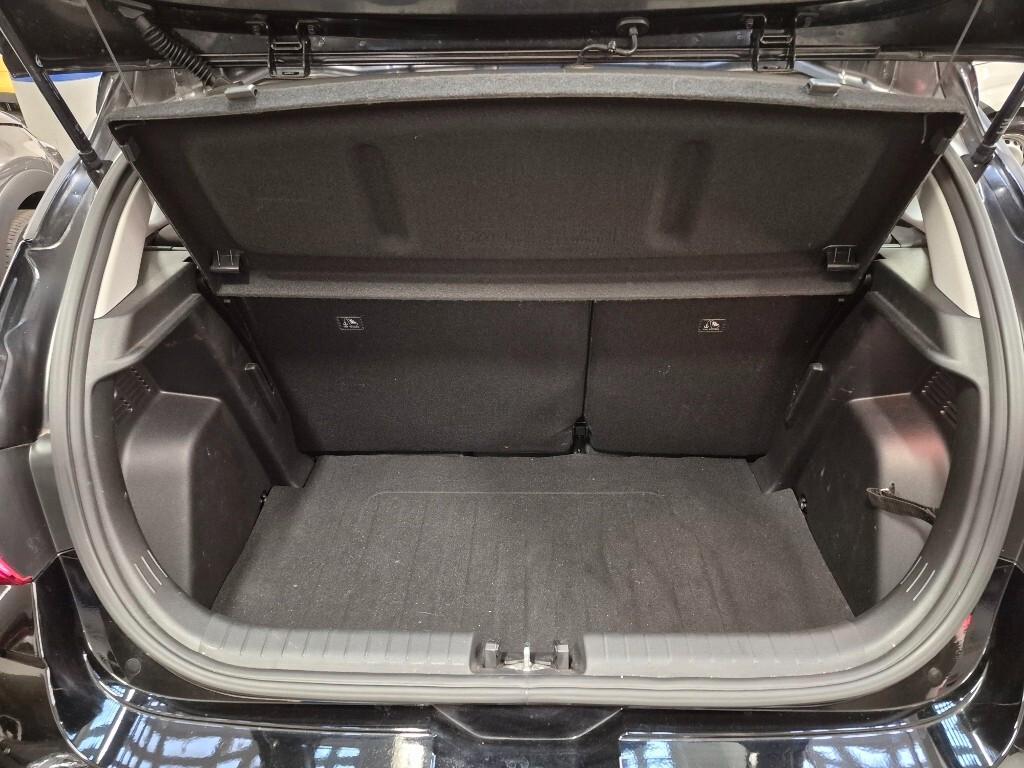 Hyundai i20 1.2 MPI MT Connectline