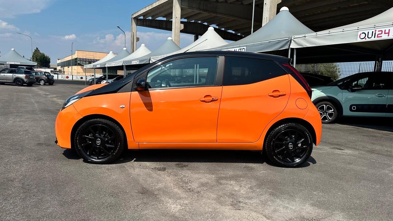 Toyota Aygo 1.0 BENZINA 72 CV KM CERTIFICATI-UNICO PROPRIETARIO