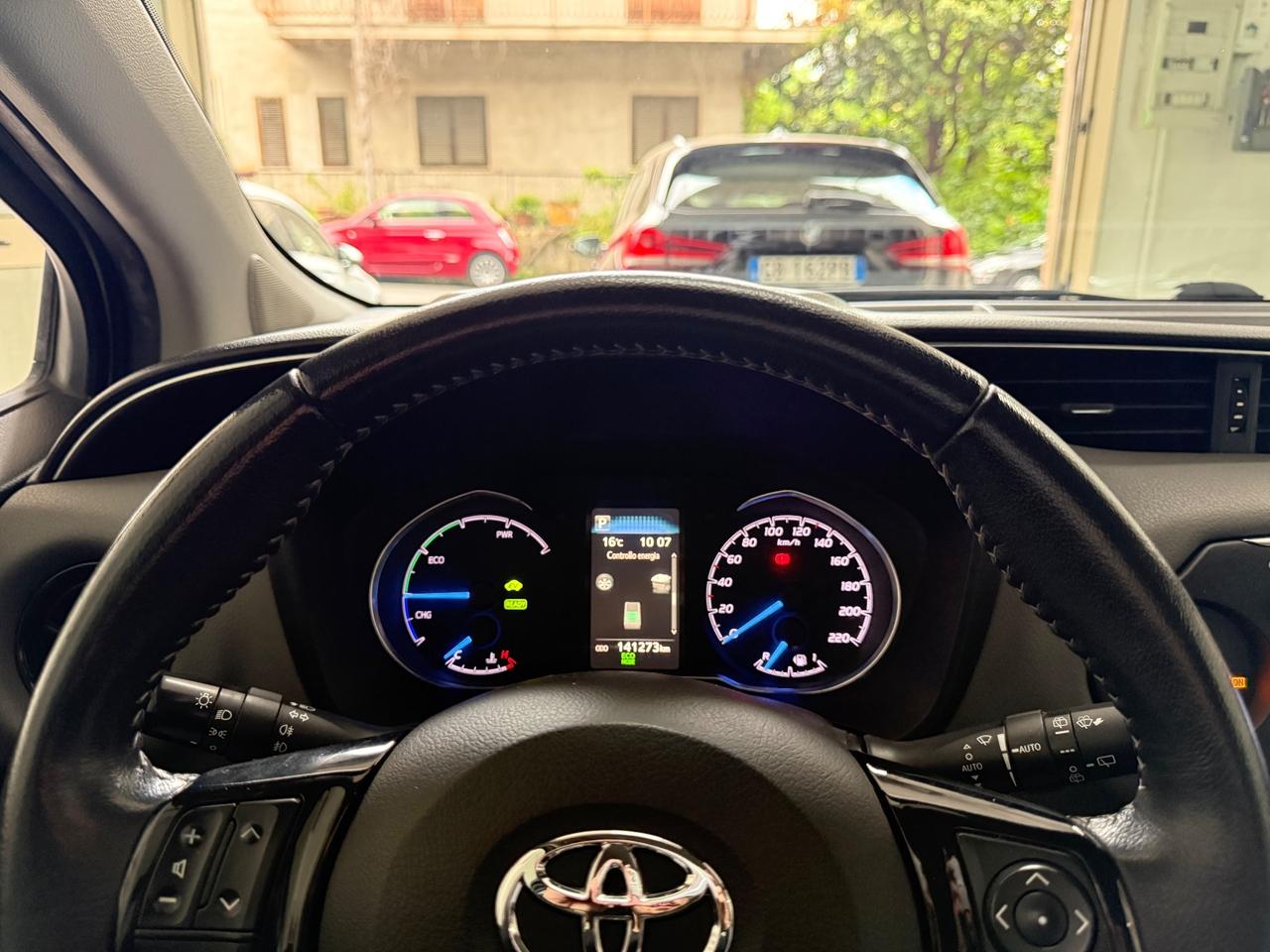 Toyota Yaris 1.5 Hybrid 5 porte Cool