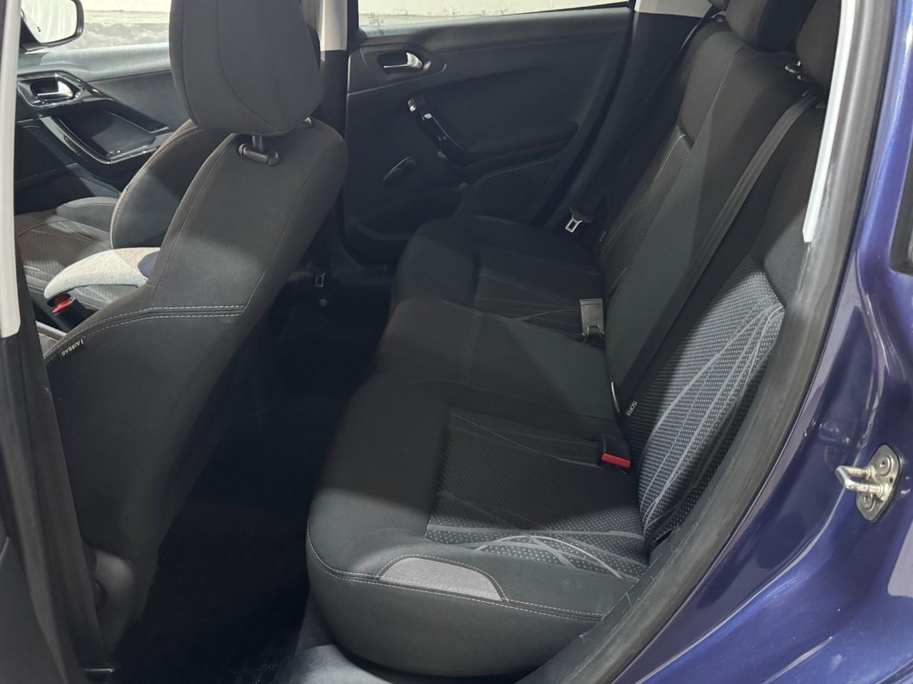 Peugeot 208 1.4 HDi 68 CV 5 porte Access