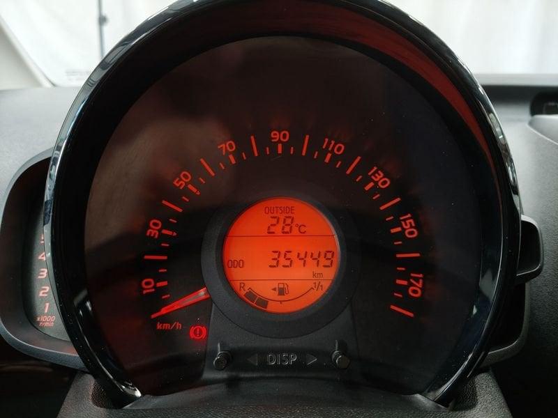 Toyota Aygo 1.0 VVT-i 69 CV 3 porte x-wave bordeaux