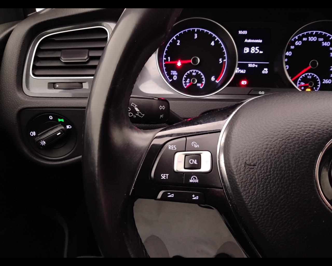 VOLKSWAGEN Golf VII 2017 5p - Golf 5p 1.6 tdi Trendline 90cv