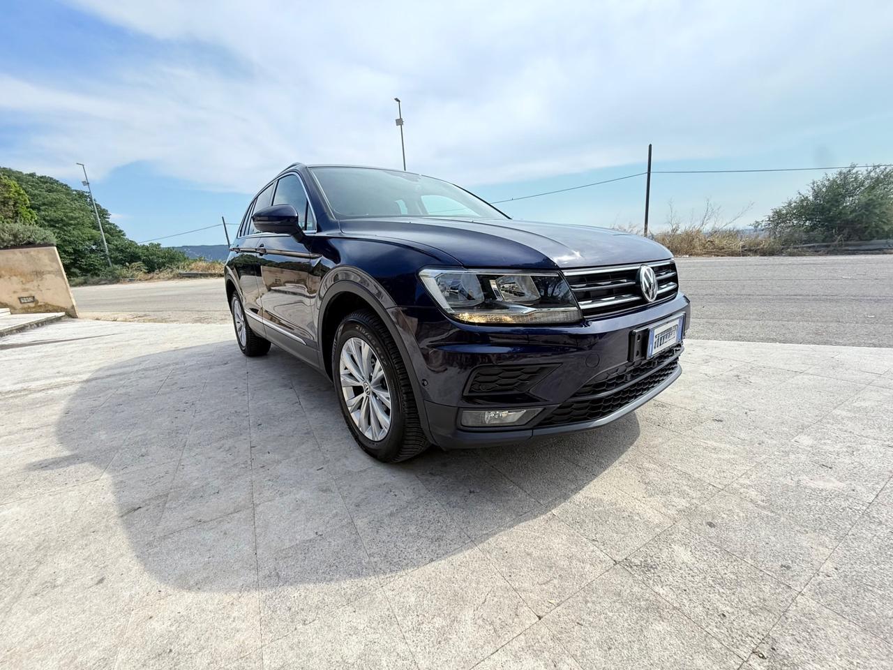Volkswagen Tiguan 2.0 TDI SCR DSG 4MOTION Business BMT