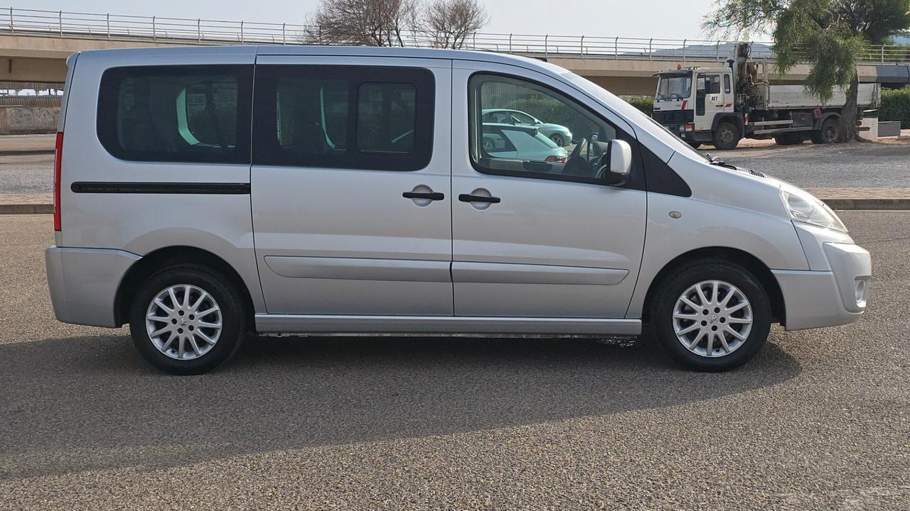 Peugeot Expert Tepee 2.0 HDi 120CV Pedana disabili 8 Posti