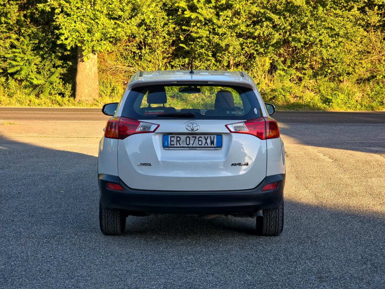 Toyota RAV 4 RAV4 2.0 D-4D 2WD CV-124 E5B Manuale NEO 2013