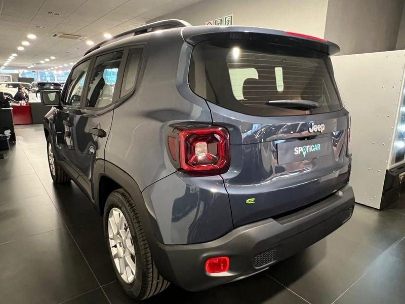 Jeep Renegade 1.5 Turbo T4 MHEV Altitude