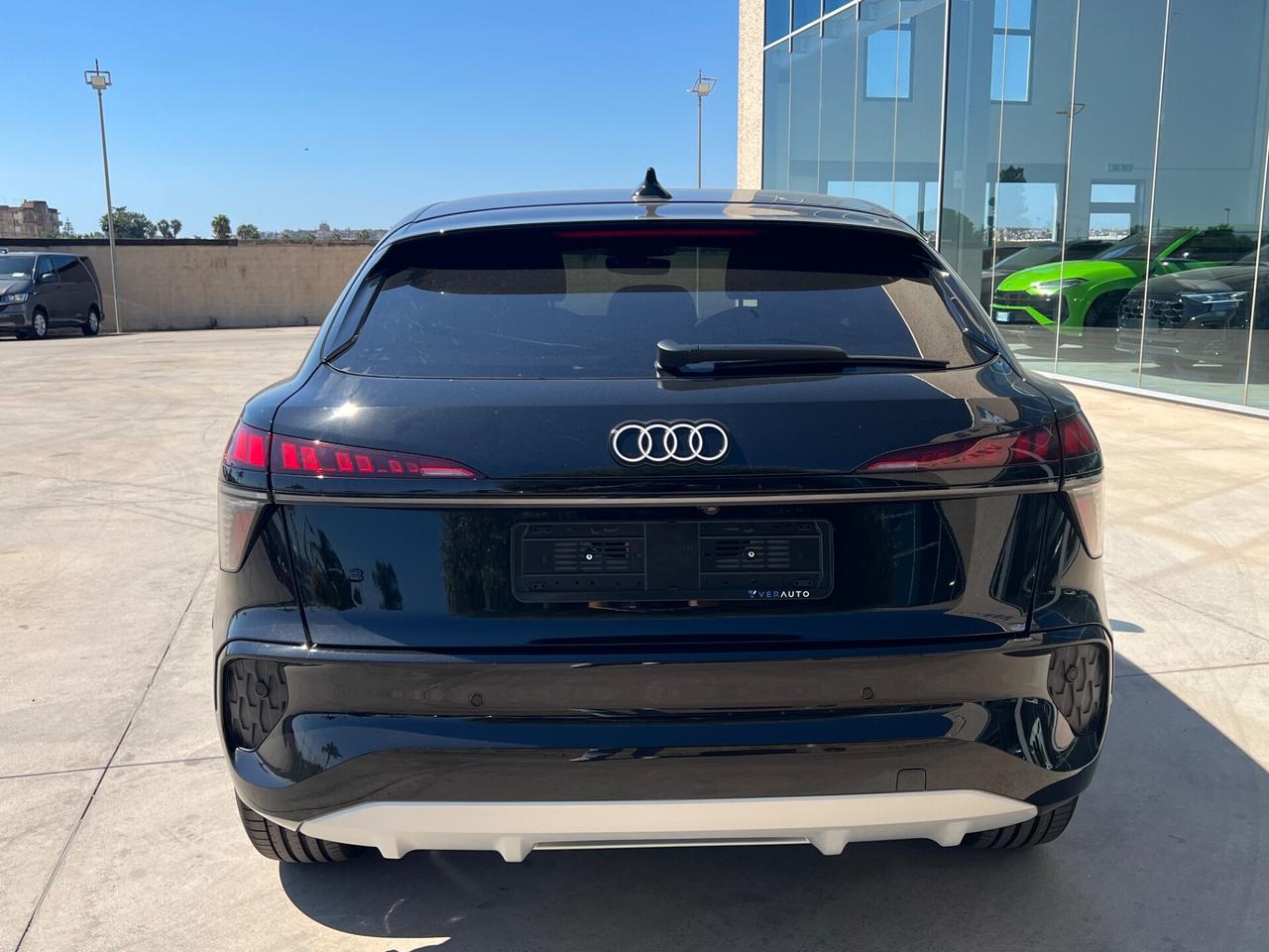 Audi Q3 SPB TDI 2.0 150CV S tronic Business Advanced - possibilità noleggio no scoring