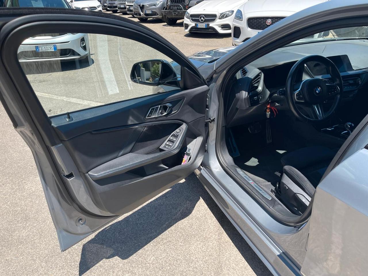 Bmw 118d 5p. Msport