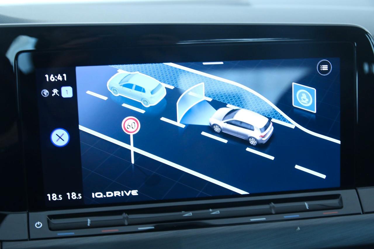 Volkswagen Golf 1.5 eTSI 130CV DSG
