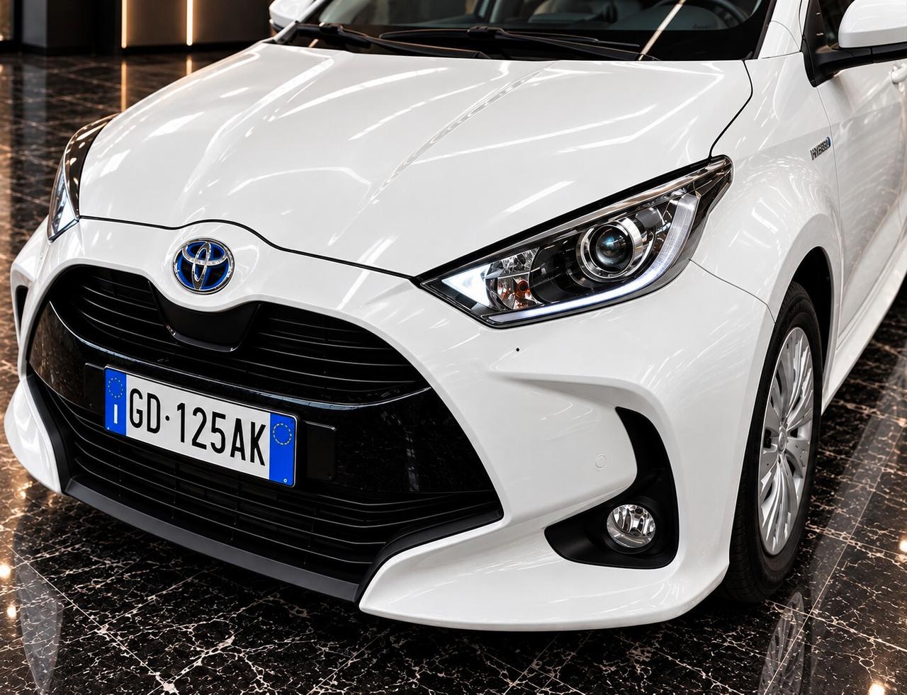 Toyota Yaris 1.5 Hybrid 5 porte Business MY20
