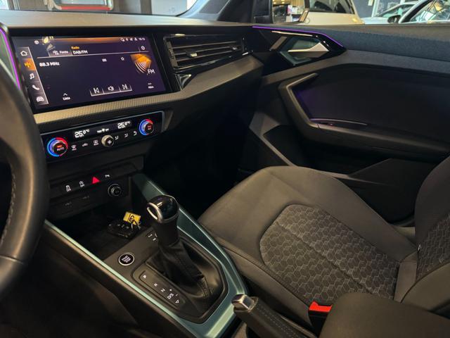 AUDI A1 SPB 30 TFSI 116CV Identity Black S-line stronic