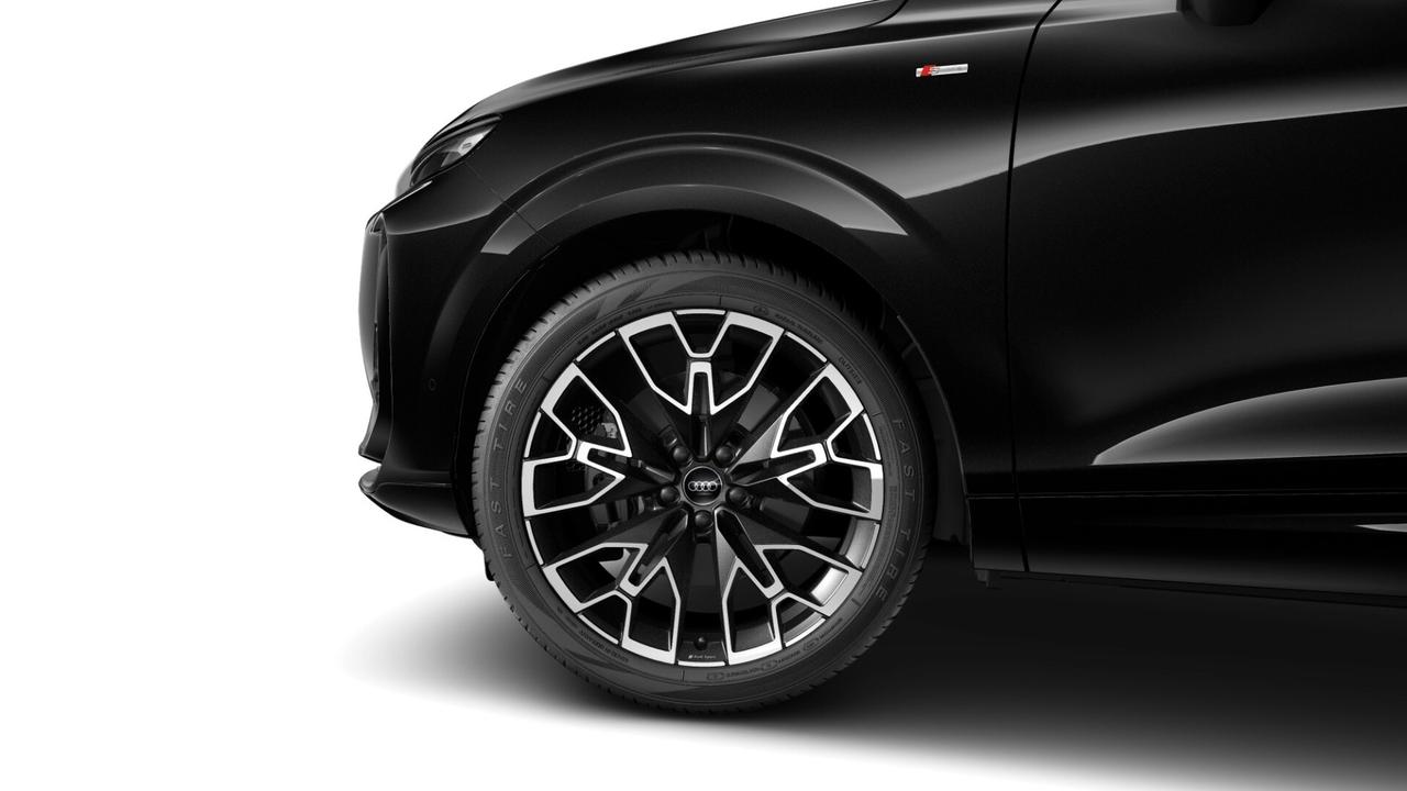 Audi Q3 35 TDI S line Black Line 150CV S-tronic NUOVA