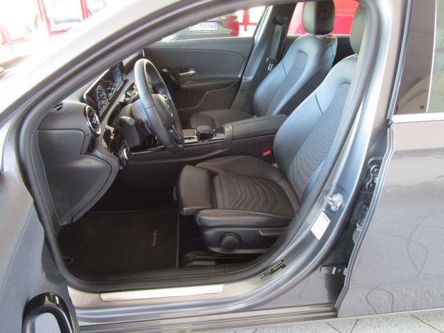 MERCEDES-BENZ A 180 Automatic Premium