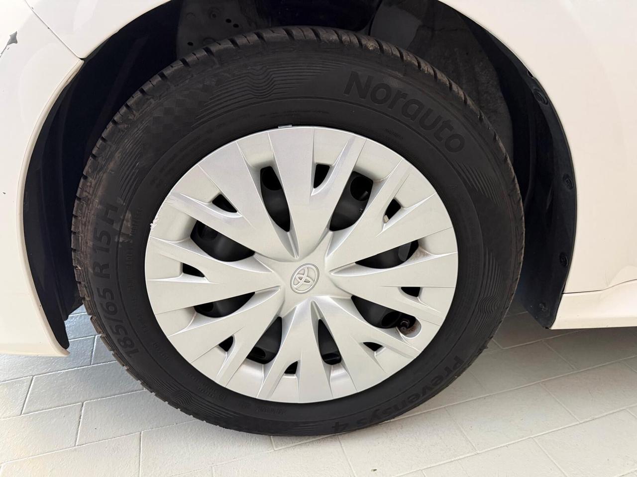 Toyota Yaris 1.5 Hybrid 5 porte Business