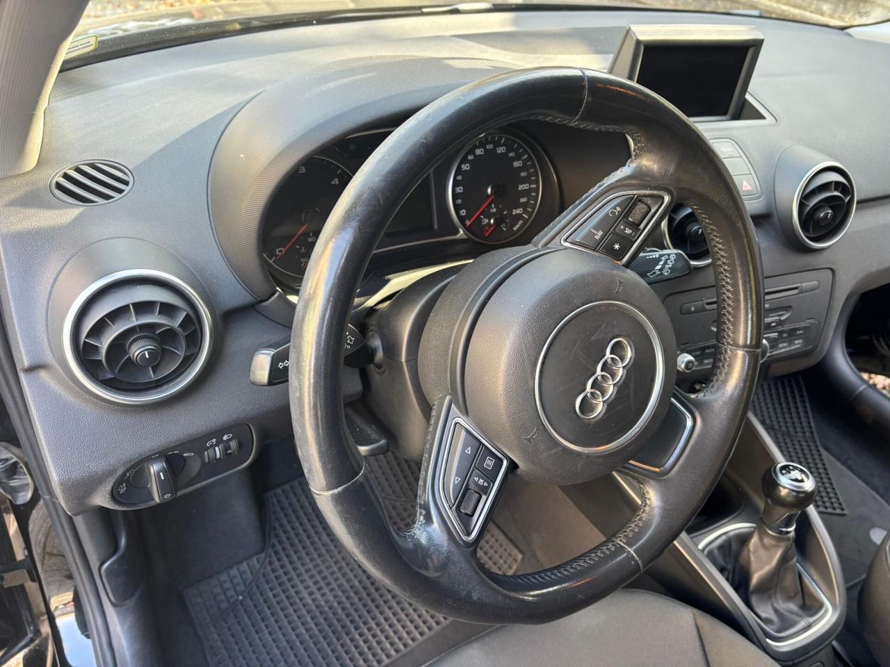 Audi A1 1.6 TDI Attraction