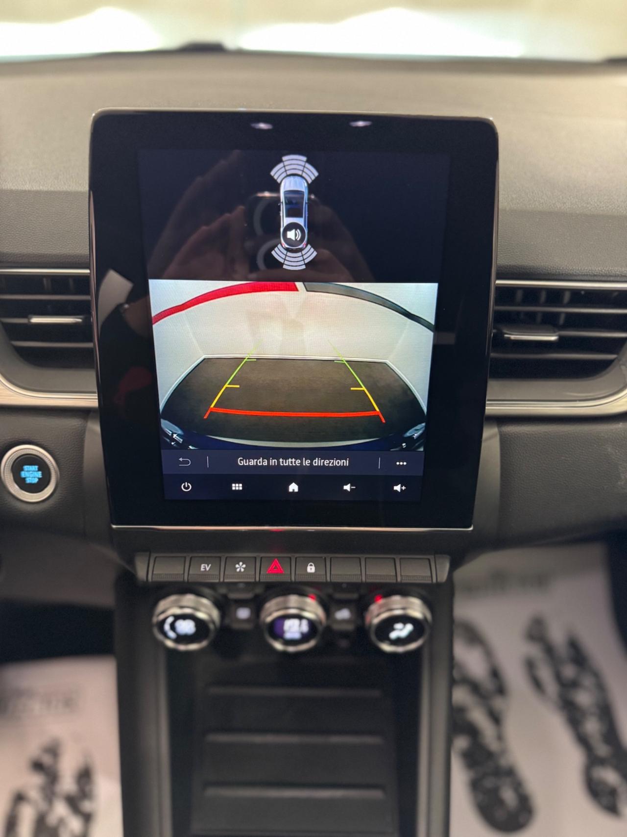 Renault Captur Plug-in Hybrid E-Tech 160 CV Initiale Paris