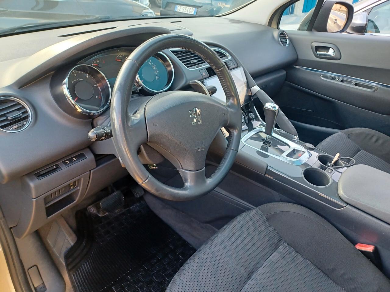 Peugeot 3008 1.6 e-HDi ALLURE AUTOMATICA 2012