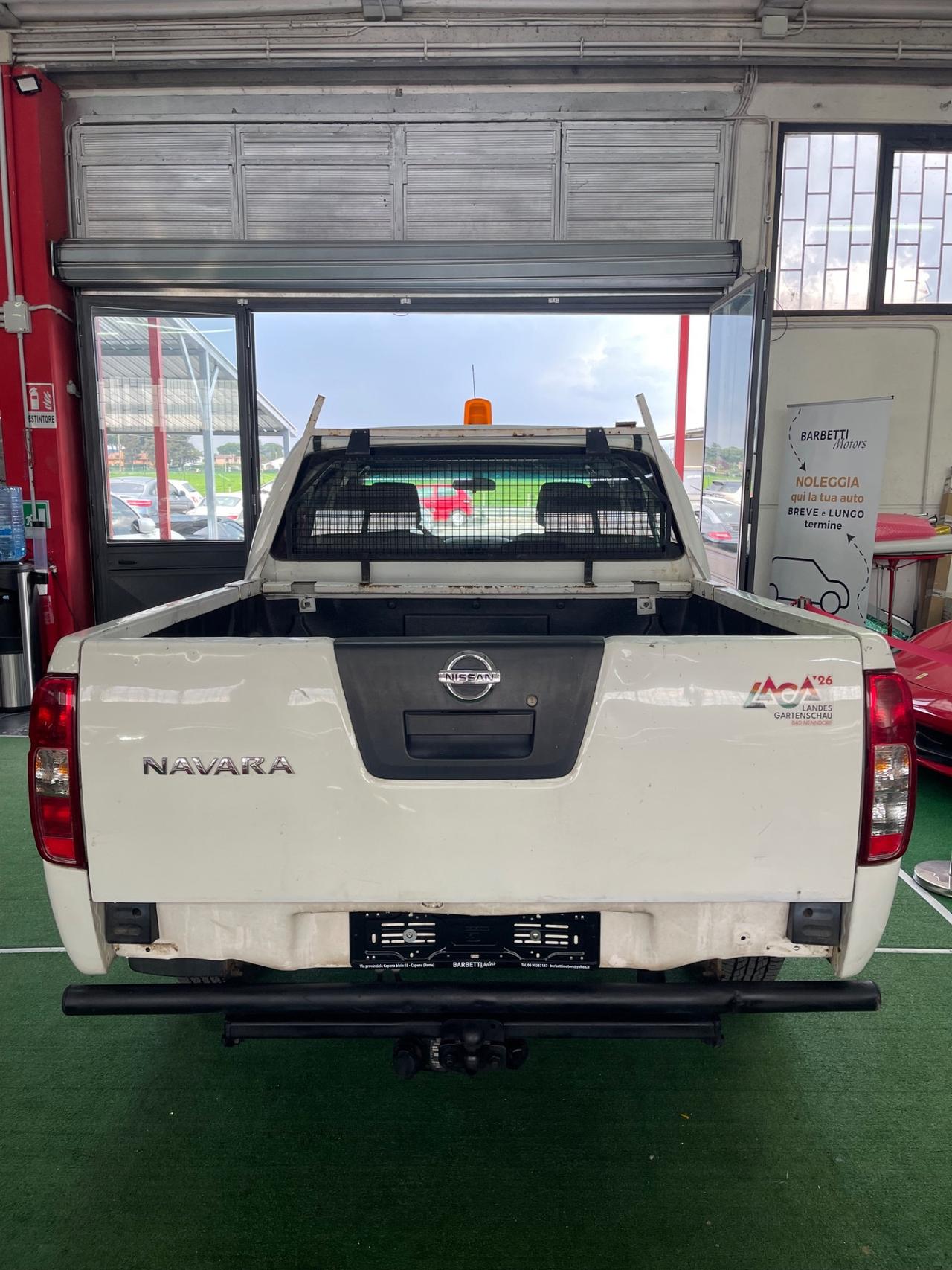 Nissan Navara 2.5 dCi 4x4 Gancio PERMUE RATE