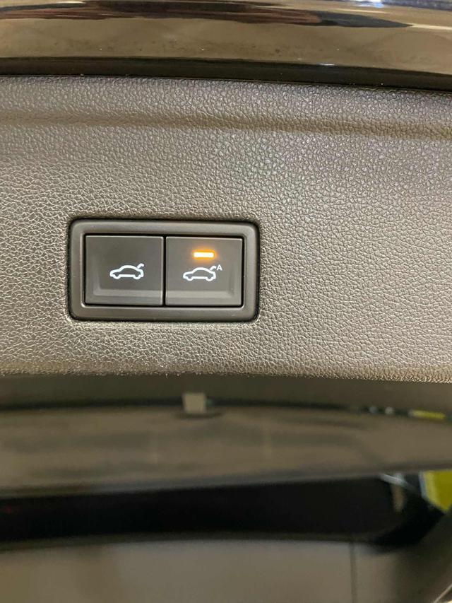 VOLKSWAGEN Touareg 3.0 V6 TDI 286 CV*TETTO/PELLE/VIRTUAL*