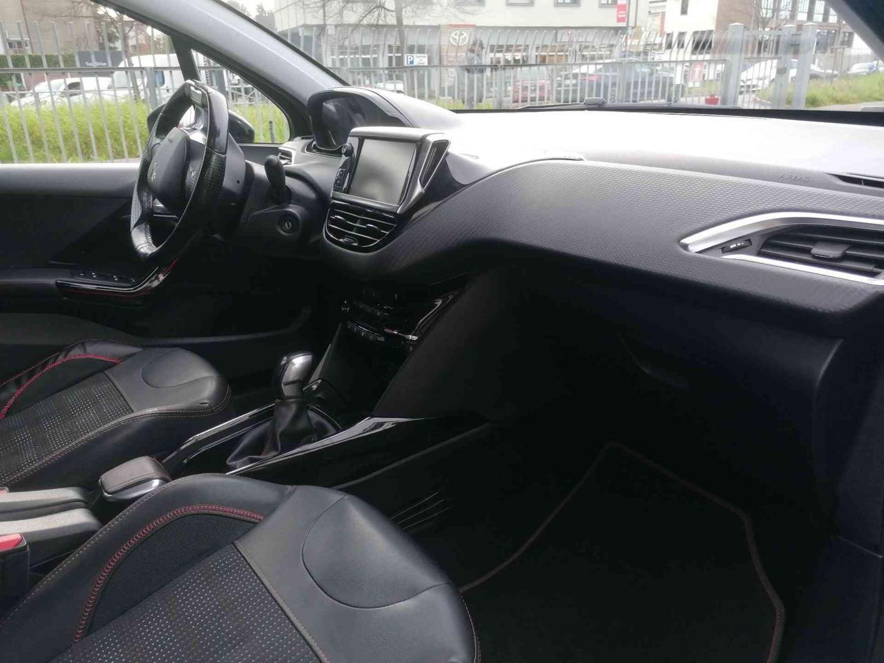 Peugeot 2008 BlueHDi 100 GT Line