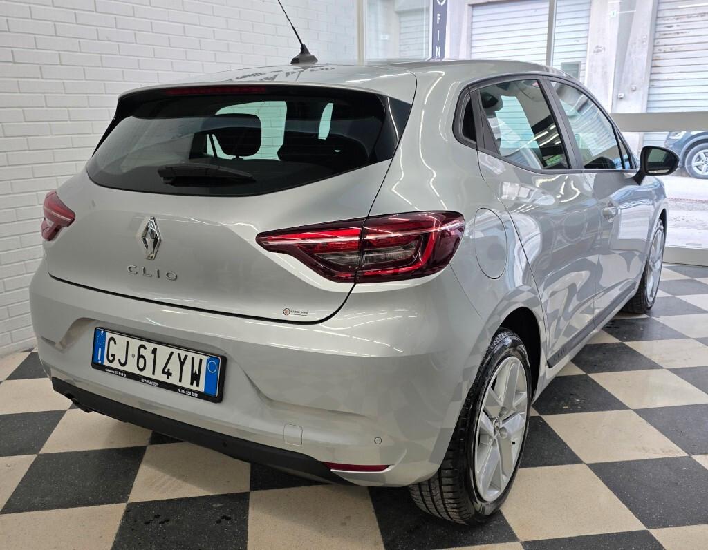 Renault Clio TCe 90 CV 5 porte Neopatentati