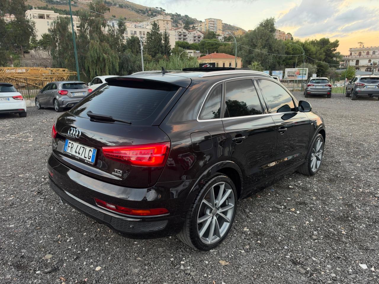 Audi Q3 2.0 TDI 150 CV quattro S tronic line Edition