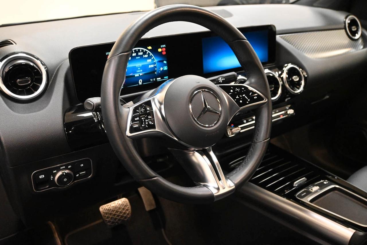 MERCEDES Classe B (W247) B 180 Automatic Ad...