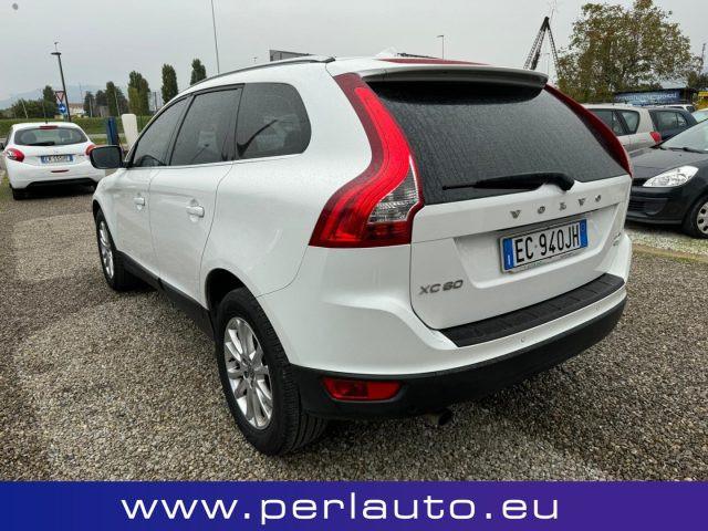 VOLVO XC60 2.4 D 175 CV FWD DRIVe Summum