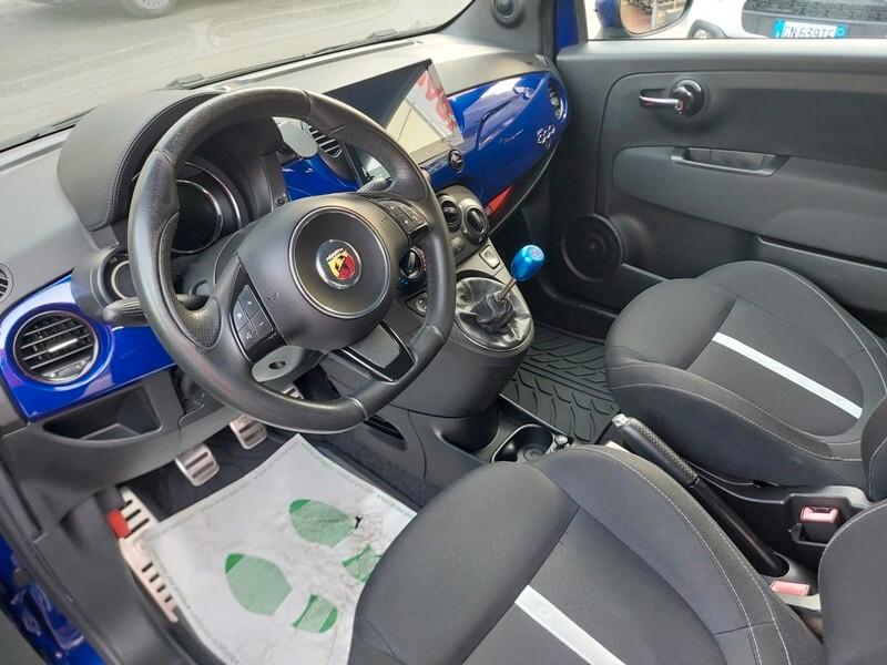 Abarth 595 1.4 Turbo T-Jet 160 CV Yamaha Factory Racing