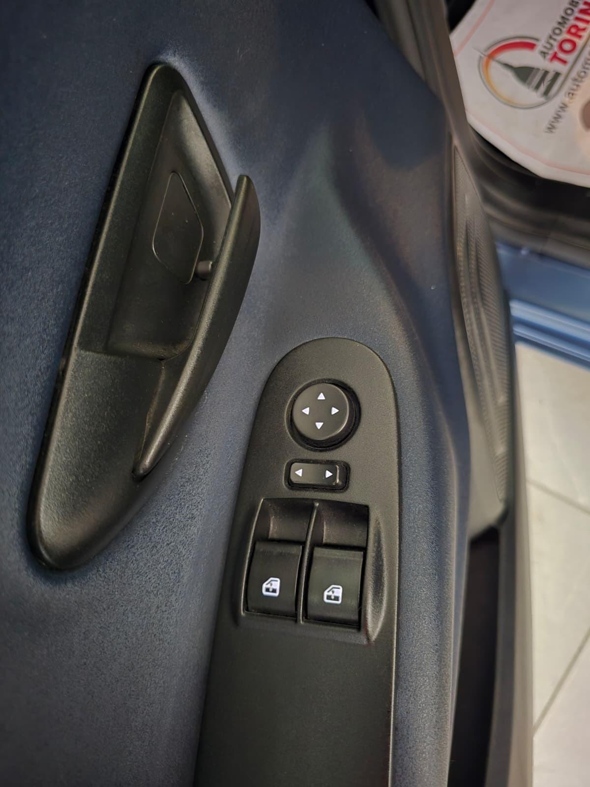 Lancia Ypsilon 1.2 69 CV 5 porte GPL Gold