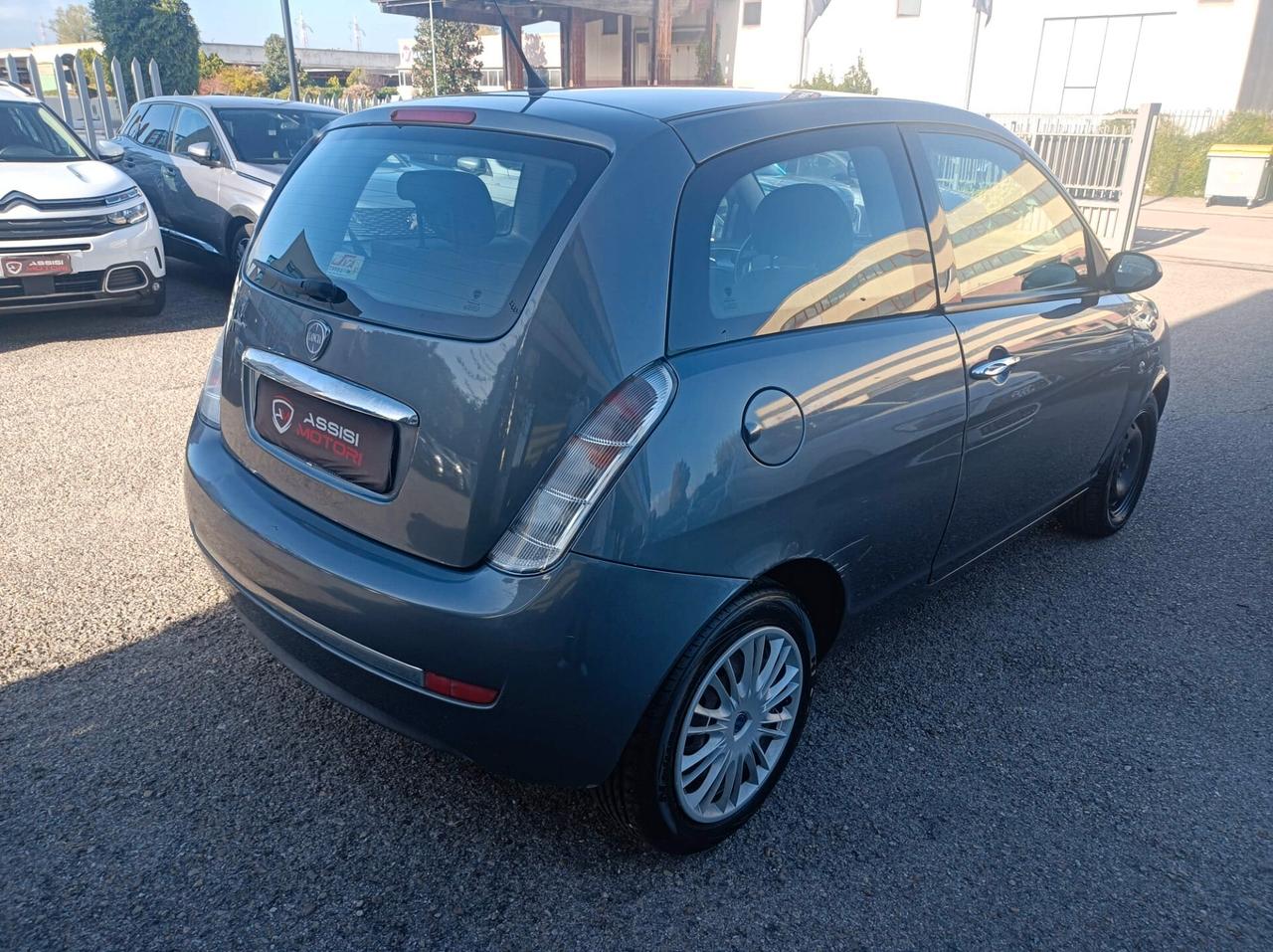 Lancia Ypsilon 1.2 Argento