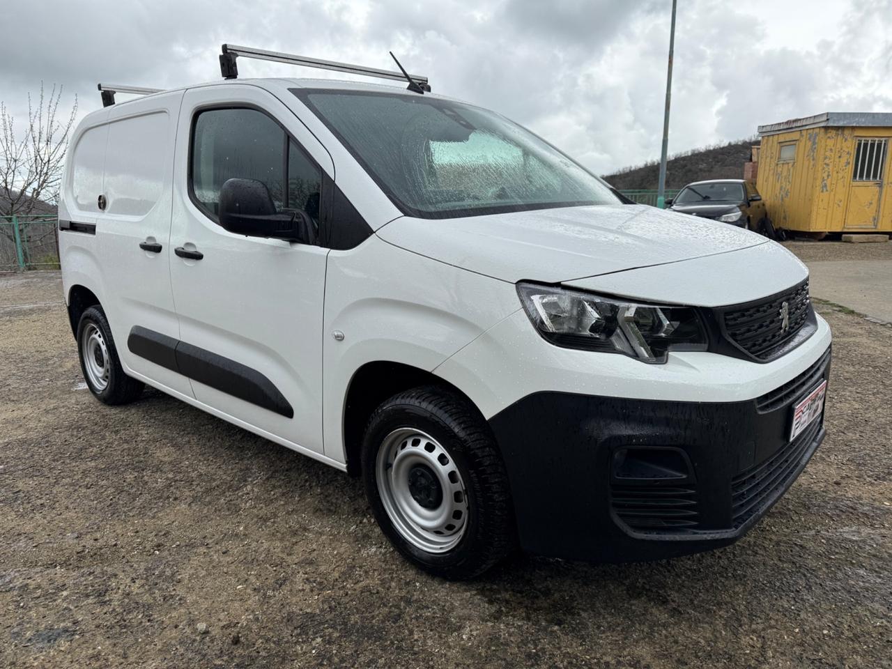 Peugeot Partner-3 posti-Furgone