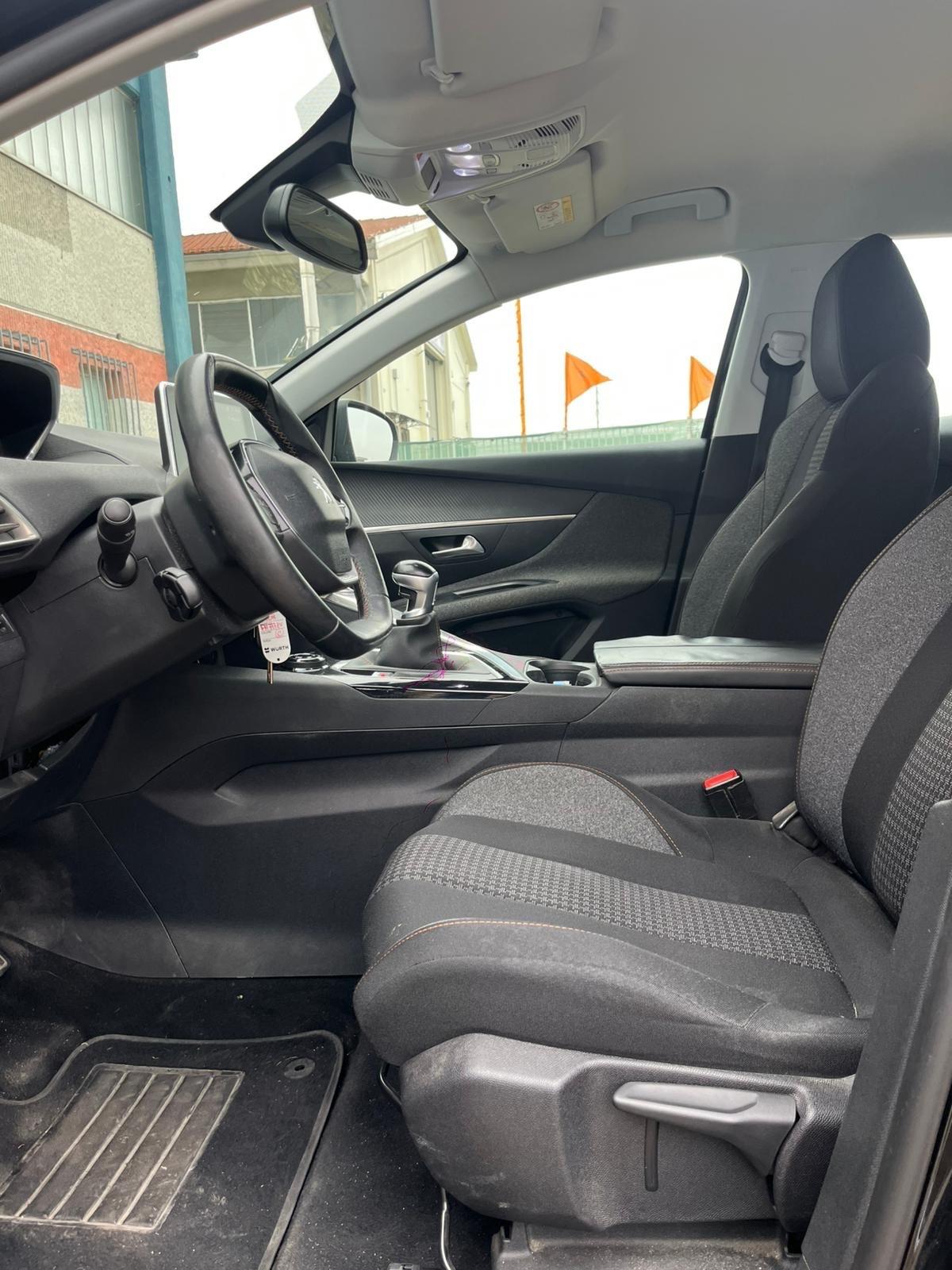 Peugeot 3008 PureTech Turbo 130 S&S Allure