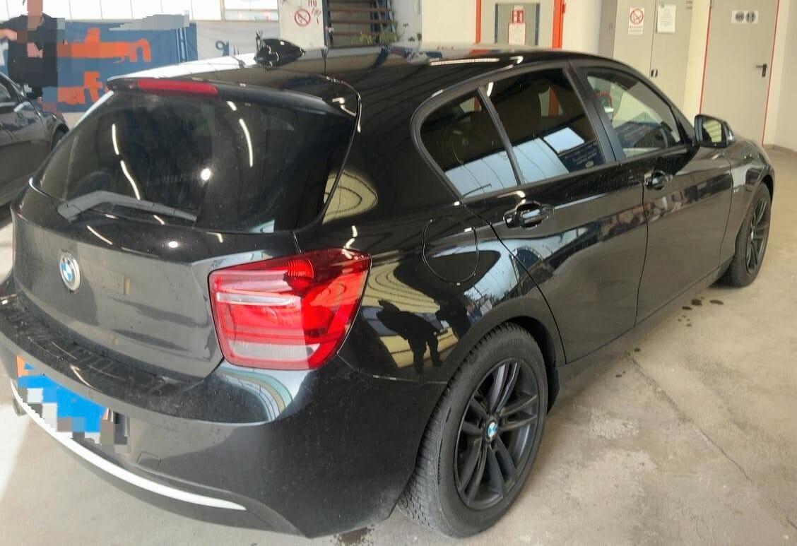Bmw 118 118d 5p. Sport