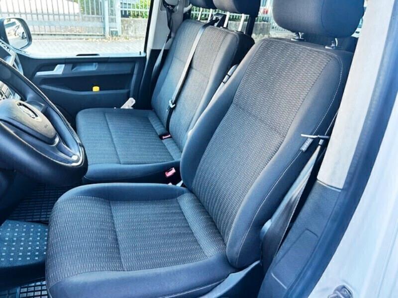 Volkswagen Caravelle 2.0 TDI 204CV DSG 4 Motion PC Comfortline - KOMBI - 8 POSTI -