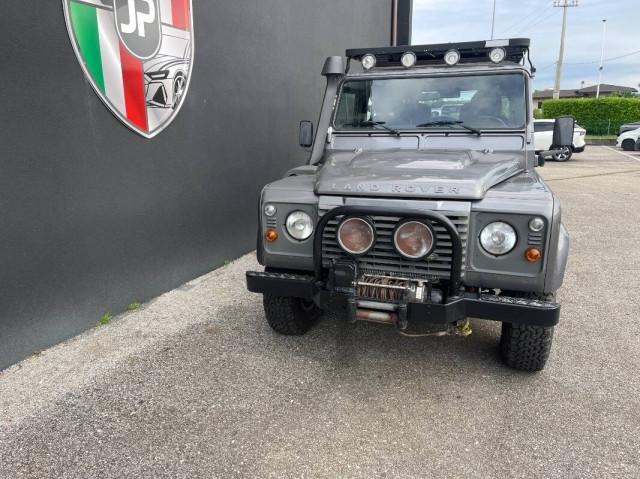 Land Rover Defender Defender 90 2.4 td 6 posti