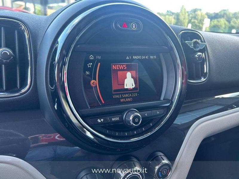 MINI Countryman Cooper S E ALL4 automatica