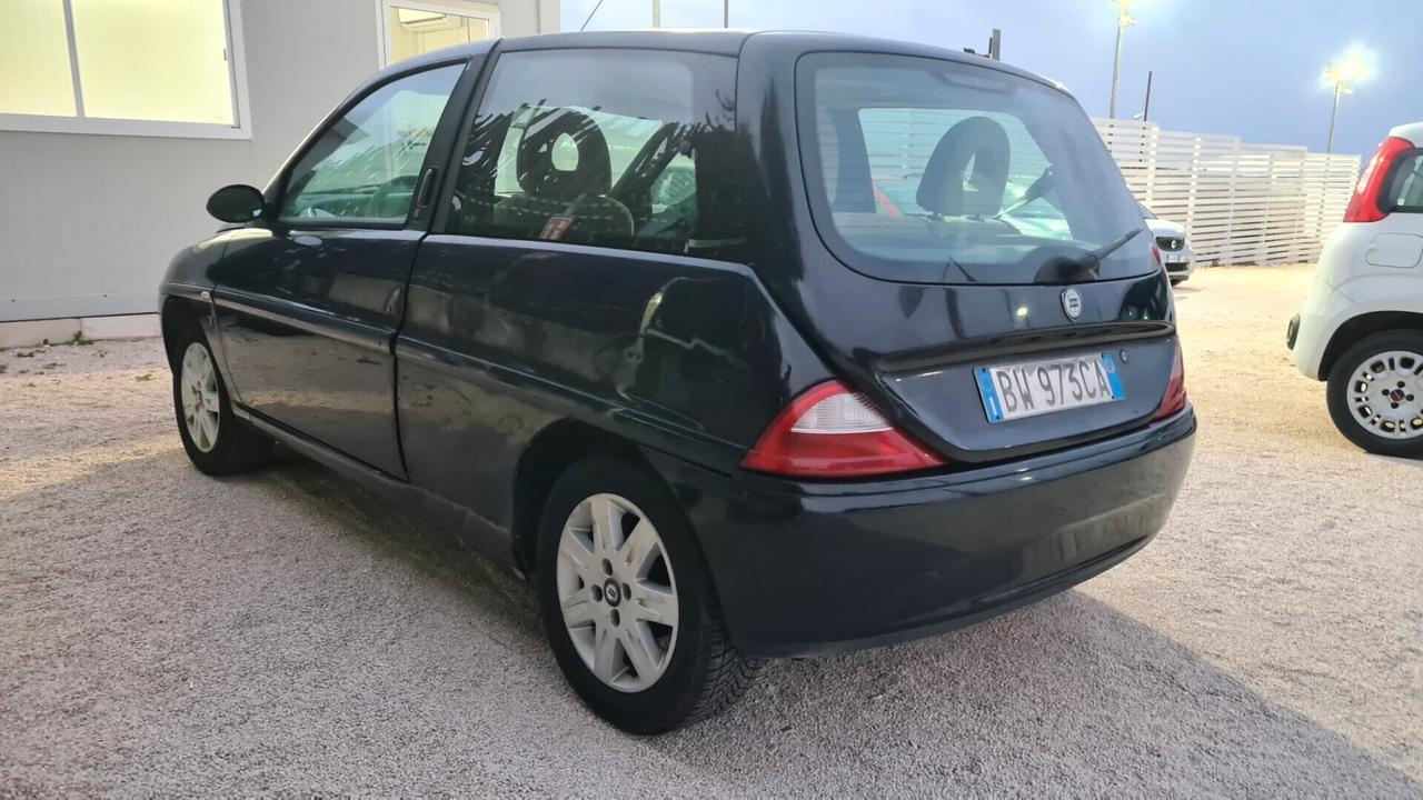 Lancia Y 1.2i cat LS Servosterzo / ARIA Condizionata impianto metano gomme nuove frizione nuova Straperfetta